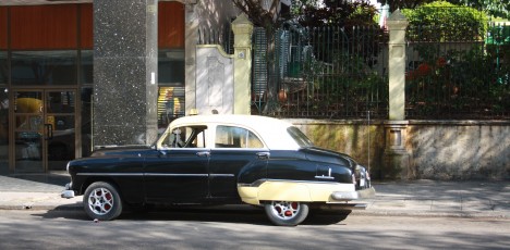 Kuba gammal bil